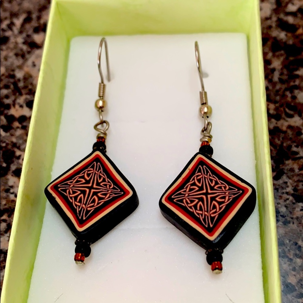 Handmade earrings - Picture 2 of 3